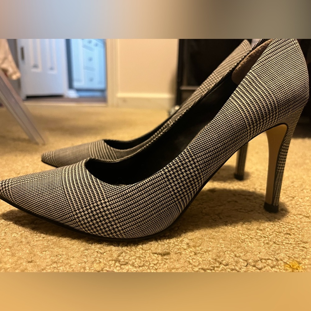 Brooks brothers heels